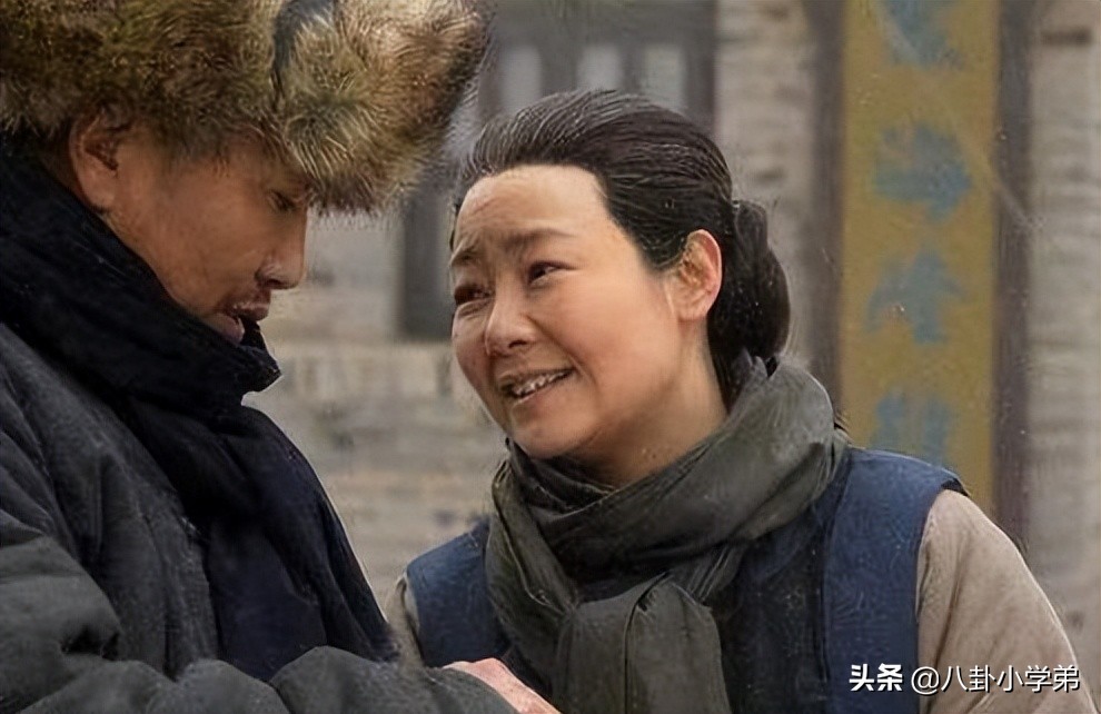 年轻时肤白貌美，如今只能演土气大妈，岁月这把“杀猪刀”太可怕