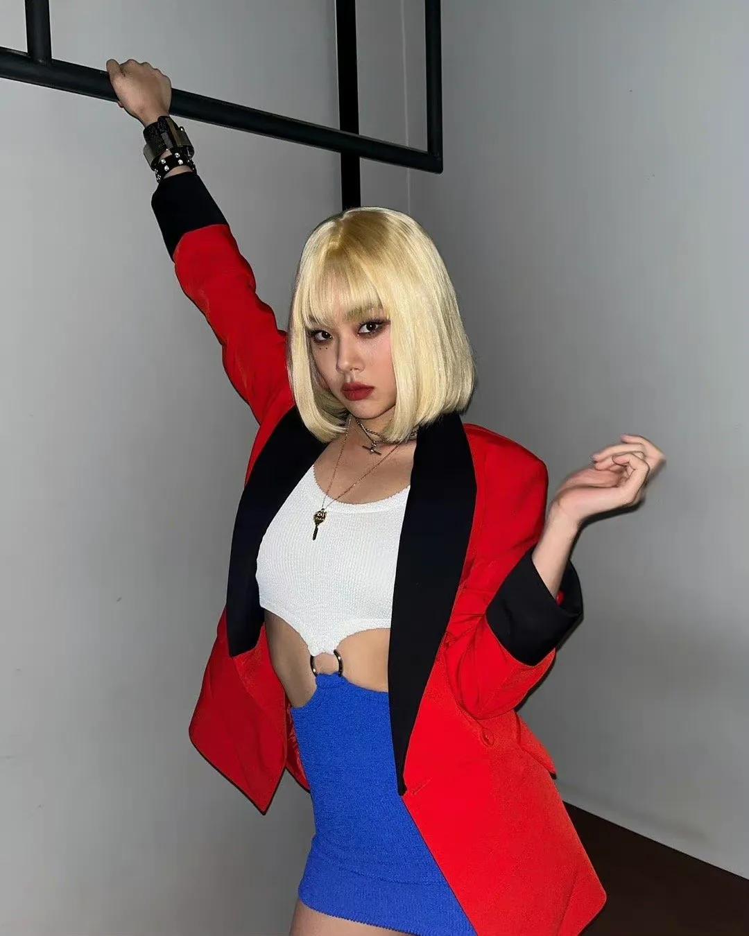 韩国歌手金亨瑞,长相普通,却靠着个人能力成功上位