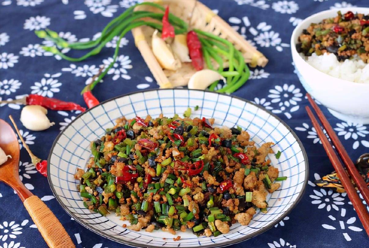 图片[6]-【蒜台炒肉末】做法步骤图 鲜嫩爽口 常吃身体棒-起舞食谱网