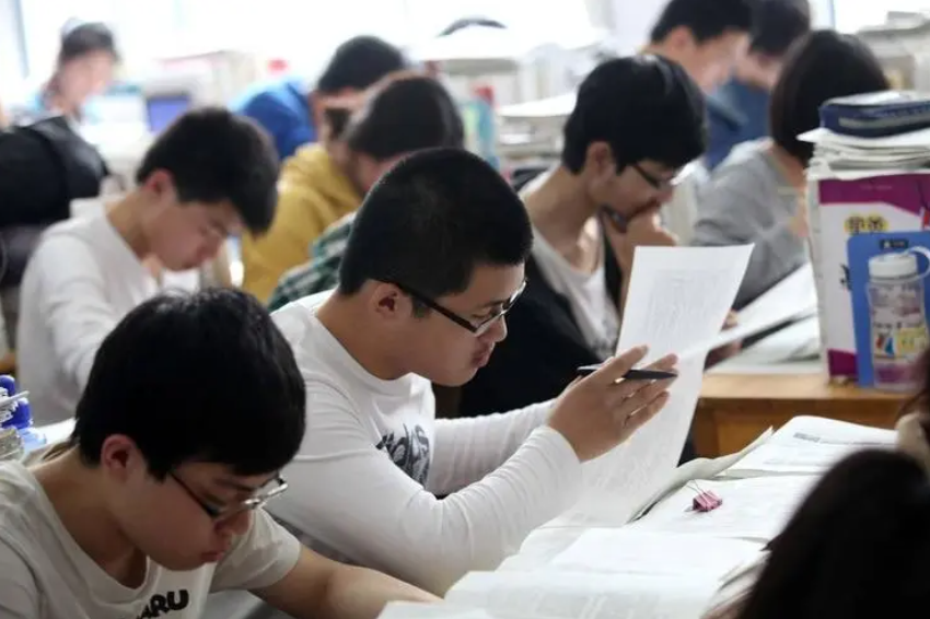 别再说艺考是“高考捷径”啦，高中这4大升学政策，家长需知晓