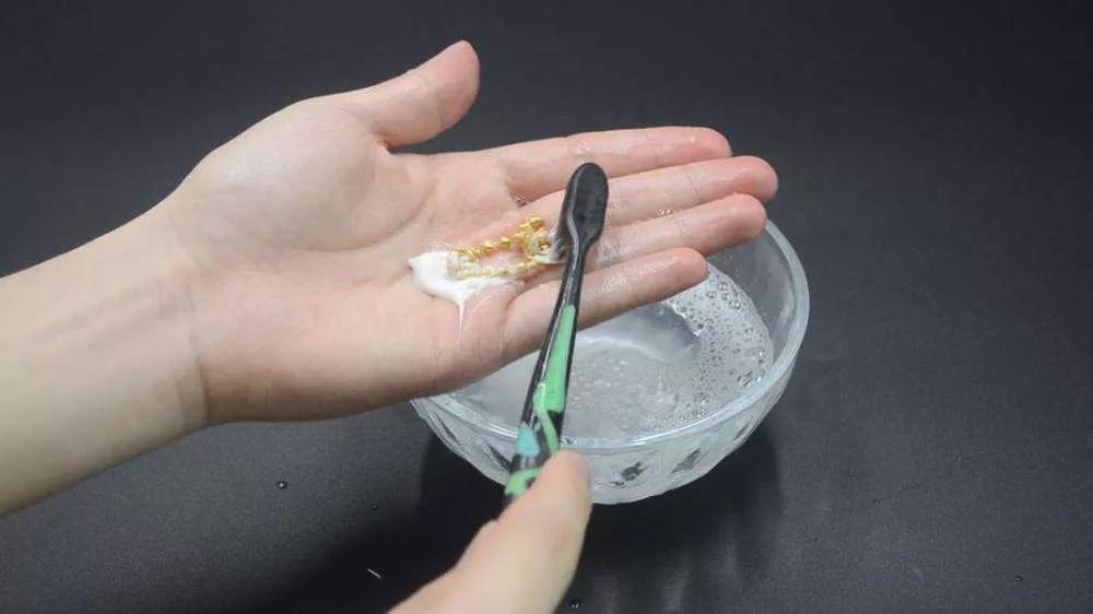 买黄金要看清：一口价还是按克数