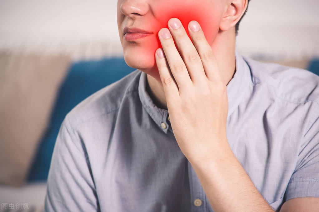 什么是根尖周炎？根尖周炎的症状有哪些？口腔专家告诉你答案