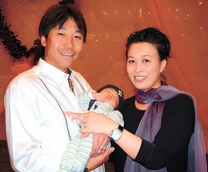 那英为爱生下一子,分手带儿子嫁男闺蜜,如今生活让人羡慕