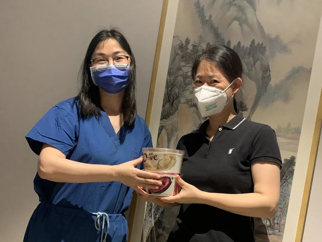 医心向党 尚德为民（九）丨巾帼守初心 柔肩担使命——记援饶医疗护理队临时党支部书记鄢丽萍