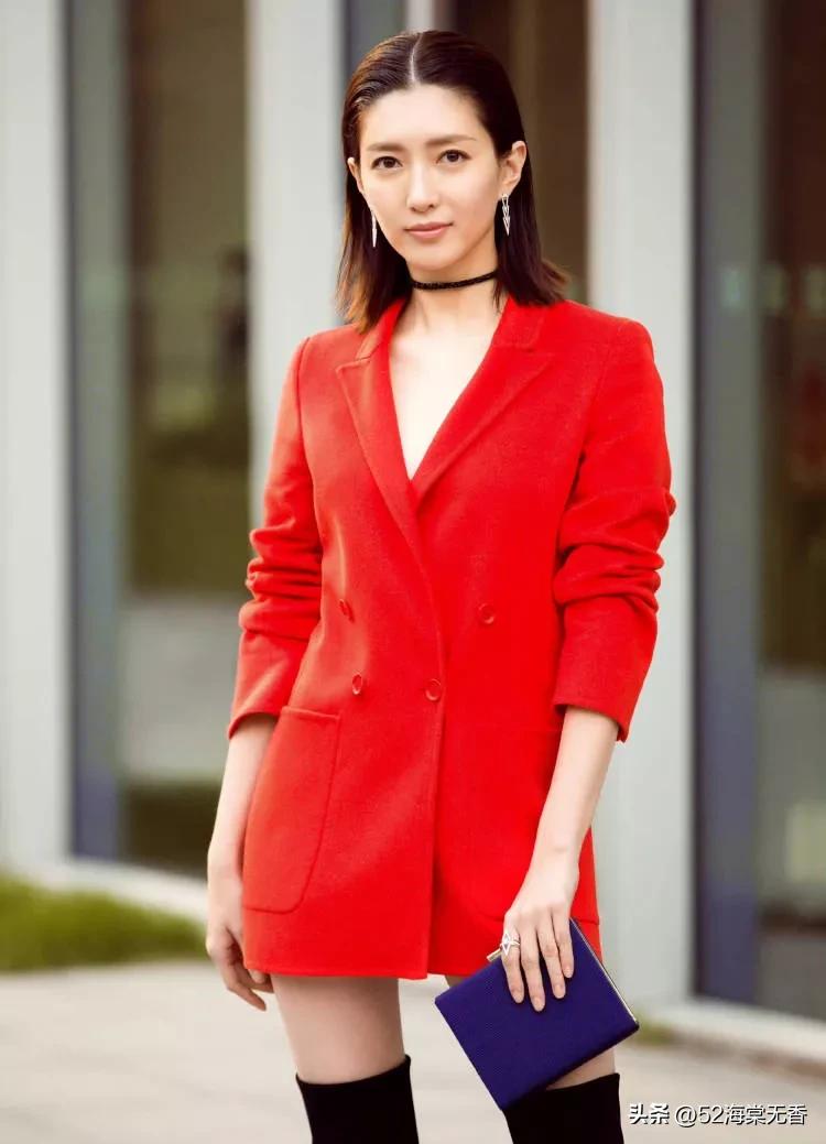 江疏影，有点事业女强人的感觉，不过确实很美