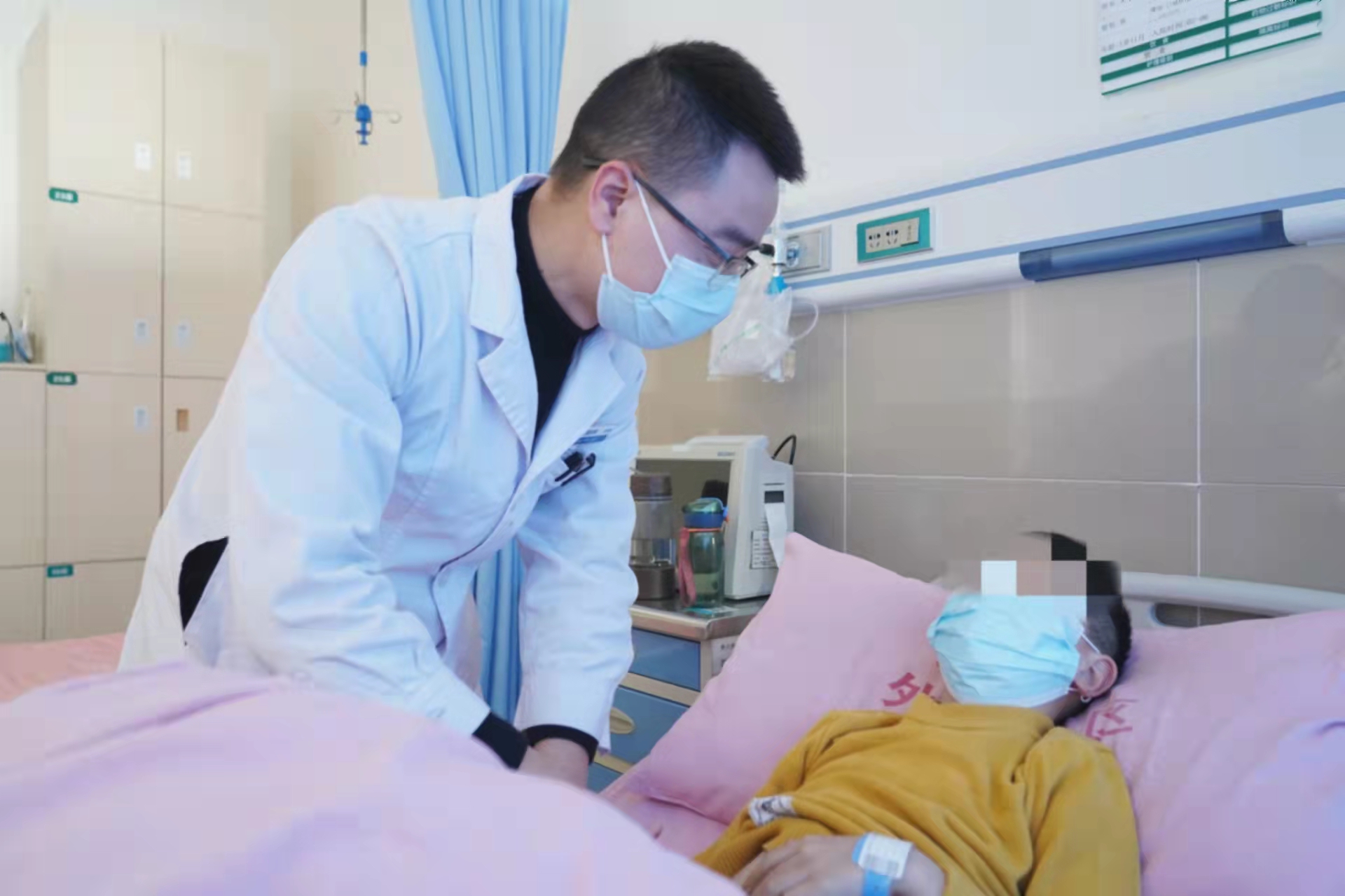 5歲男孩長期便血竟患腸息肉,，區(qū)人民醫(yī)院順利開展內鏡下切除術
