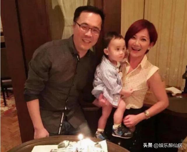 梁静茹沈阳演唱会，胖成“大妈”，彻底放飞自我