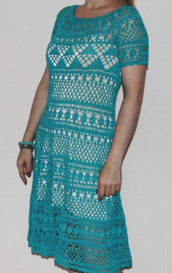 还在买裙子穿?看看钩针编织的春秋季长裙,这也太时尚了吧