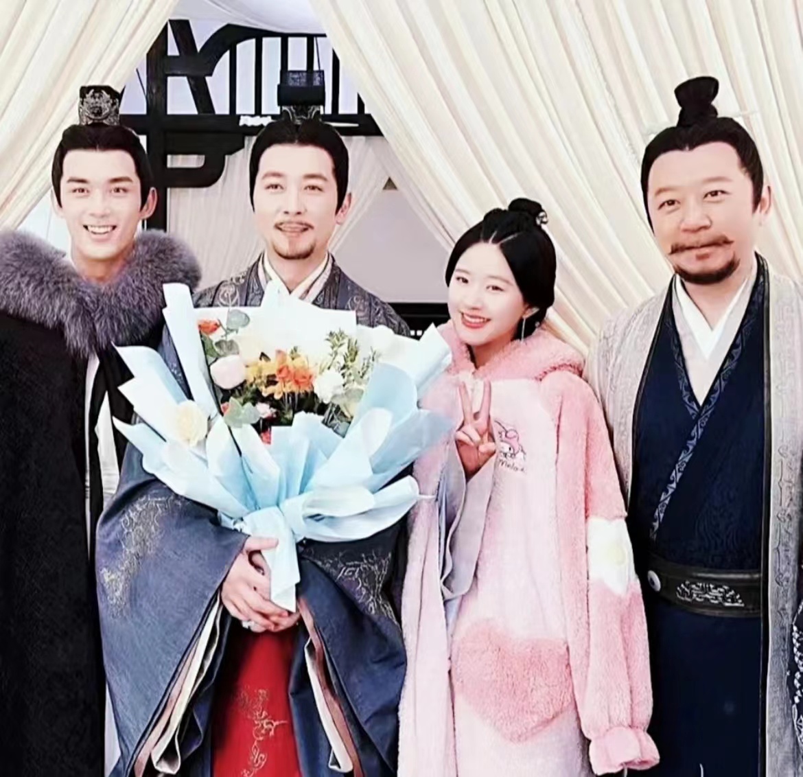 新剧待播《星汉灿烂》吴磊，赵露思爆笑来袭此剧全员戏精家族爽逗