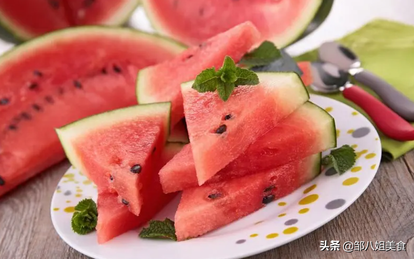 夏天，建議少吃西瓜，多吃這3樣菜，好吃不傷身，舒服過夏天