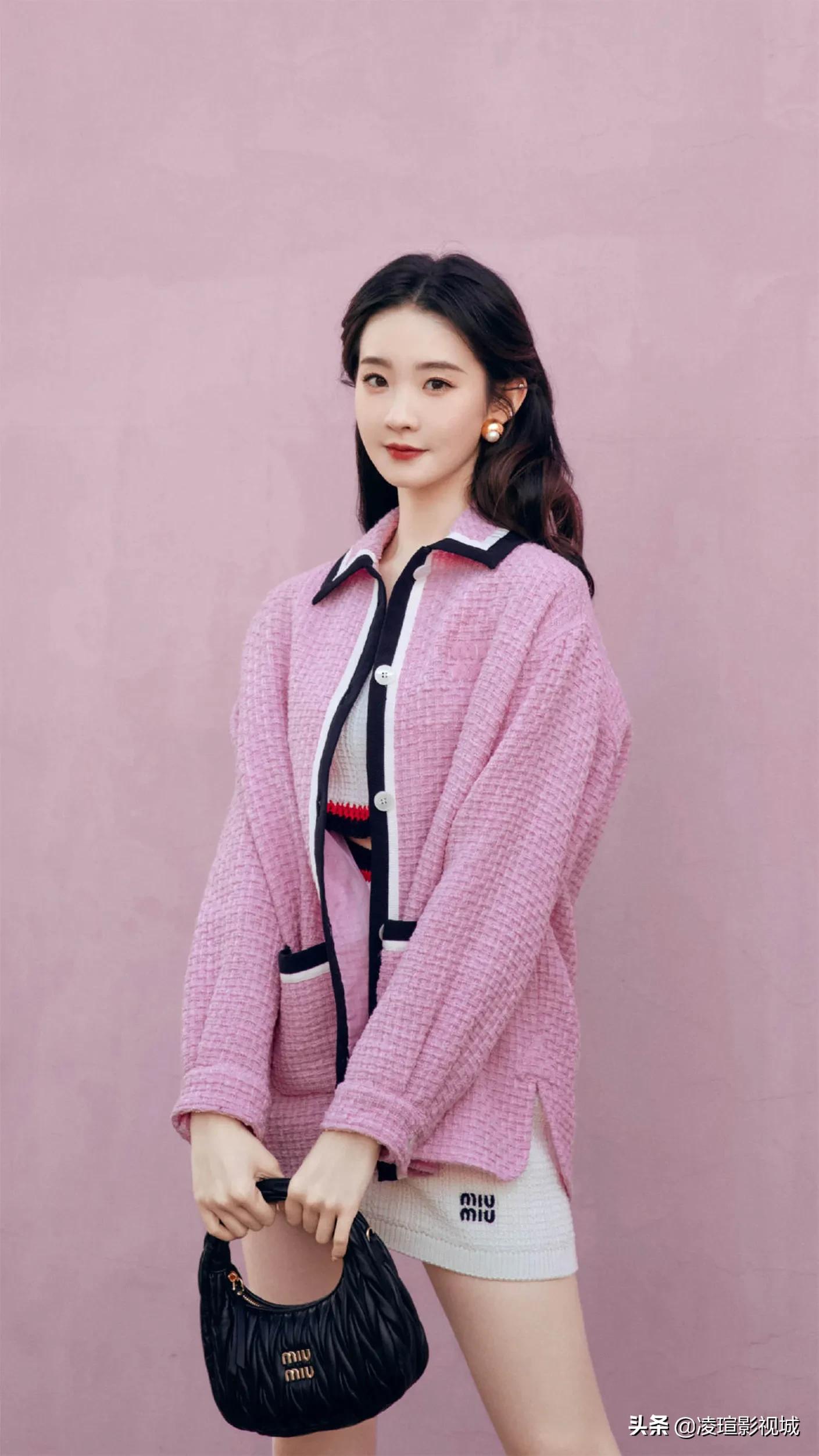 明星壁纸图片分享：张艺凡（1）