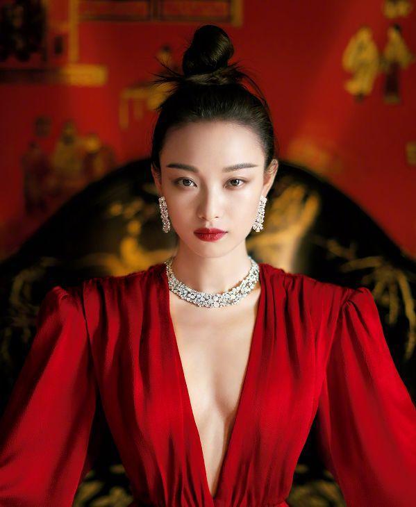 傍上张艺谋一炮而红,因六重门原形毕露,"黑料女王"倪妮现形记