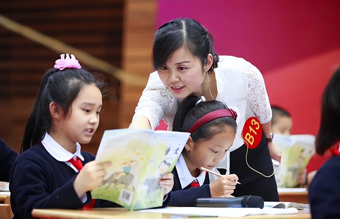 毕业后恍然大悟，公立和私立学校的区别很大，不仅体现在学费上