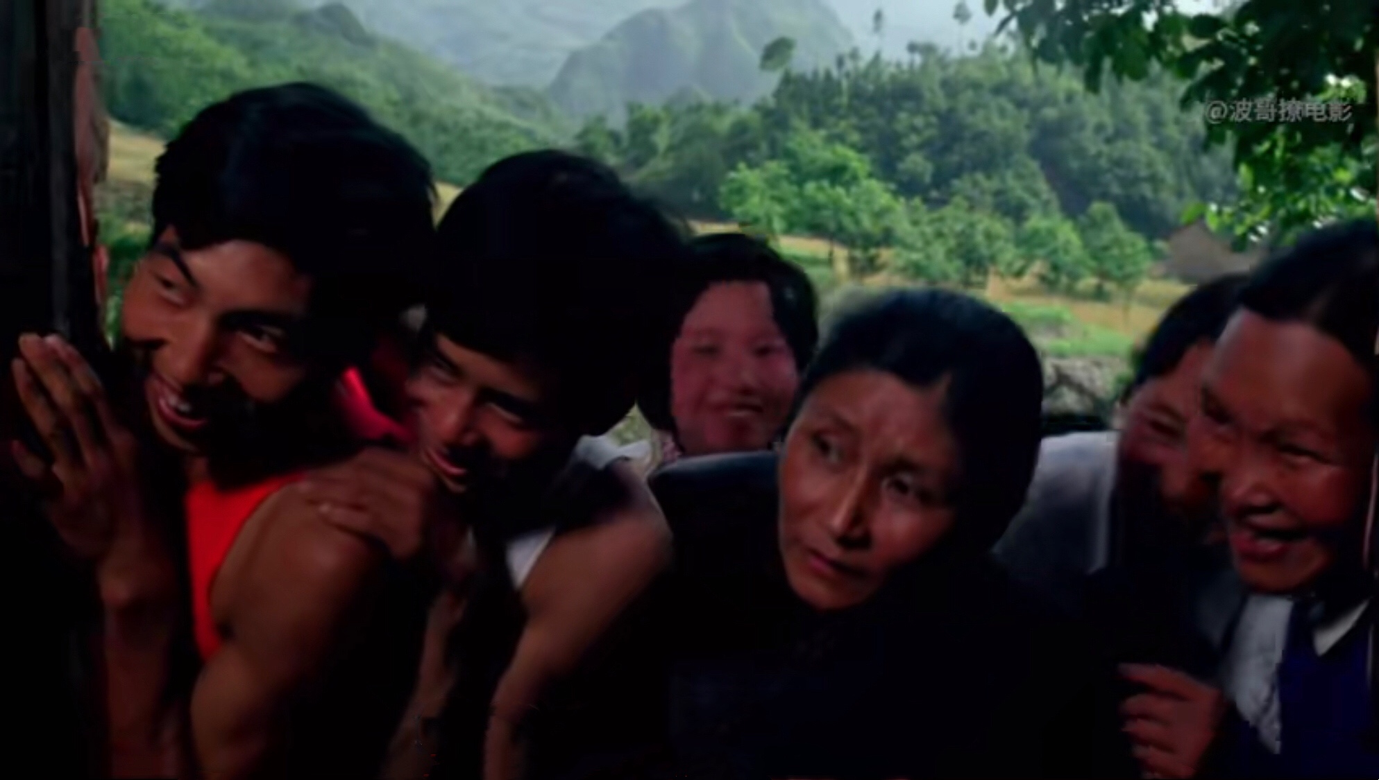 贾平凹《鸡窝洼人家》：山里两对夫妻相换，荒诞背后是乡村的变革