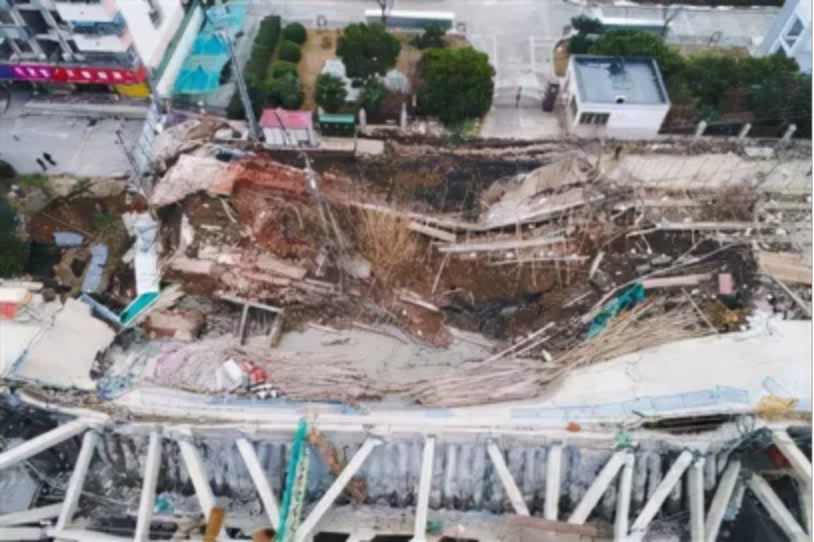 地铁工地坍塌4死14伤！事故原因公布，22人被处理【三分钟法治新闻全知道】