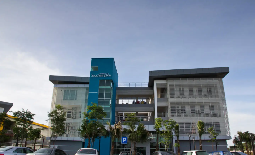 马来西亚如何拿第三国知名大学文凭？双联课程+学分转移课程