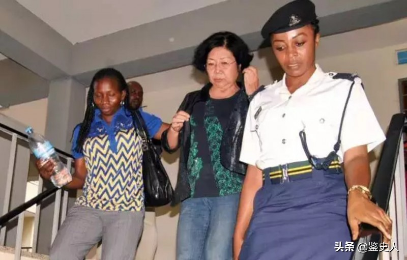 中国大妈身价千万惹众怒，在非洲被判15年，国人却拍手称快