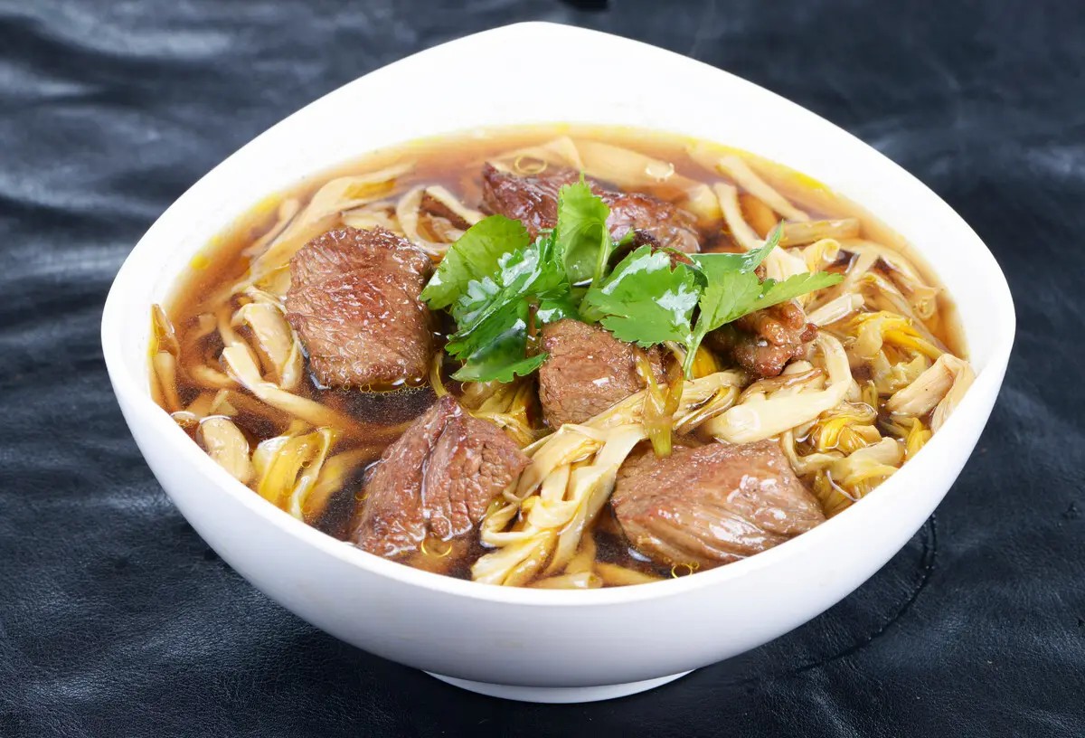 圖片[1]-【黃花菜燉肉】做法步驟圖 美味下飯 孩子們都搶著-起舞食譜網(wǎng)