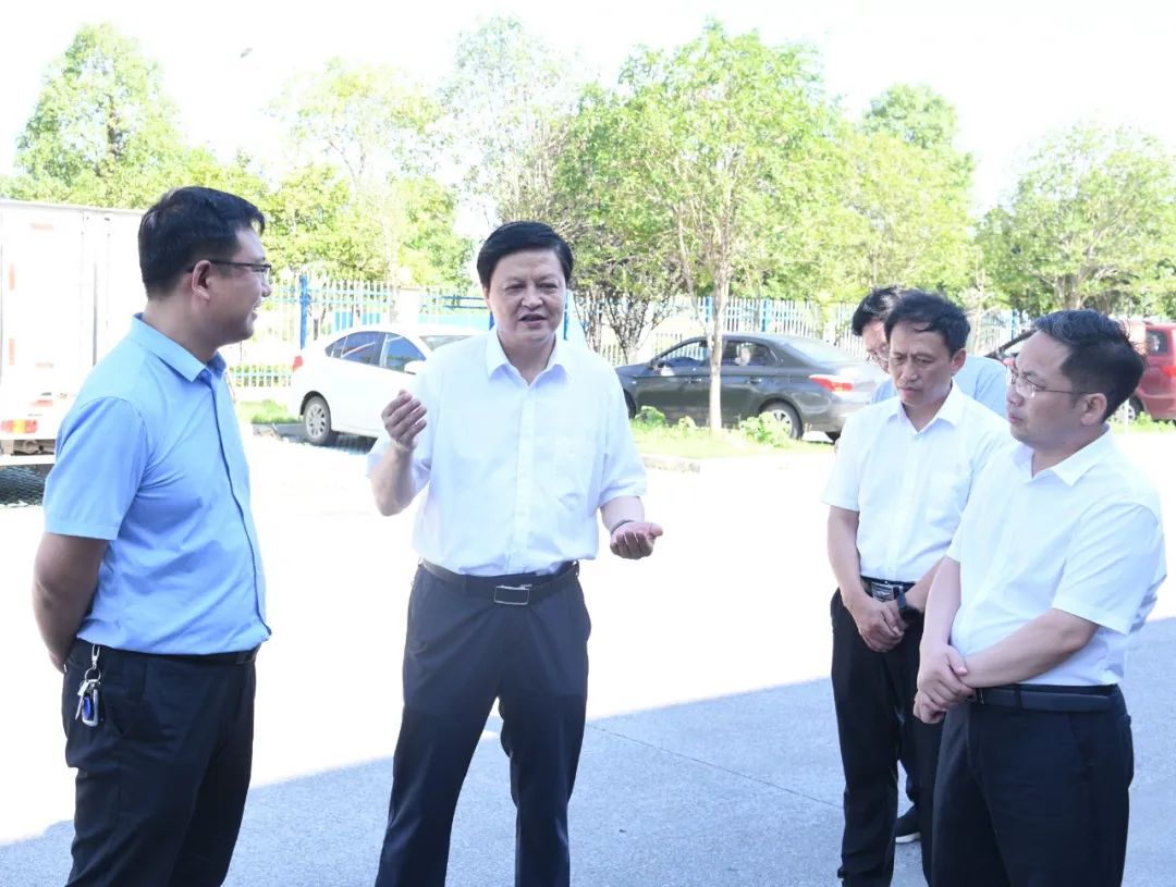 李万千在联系民营企业调研时强调 下好开拓创新“先手棋” 加快推动企业高质量可持续发展