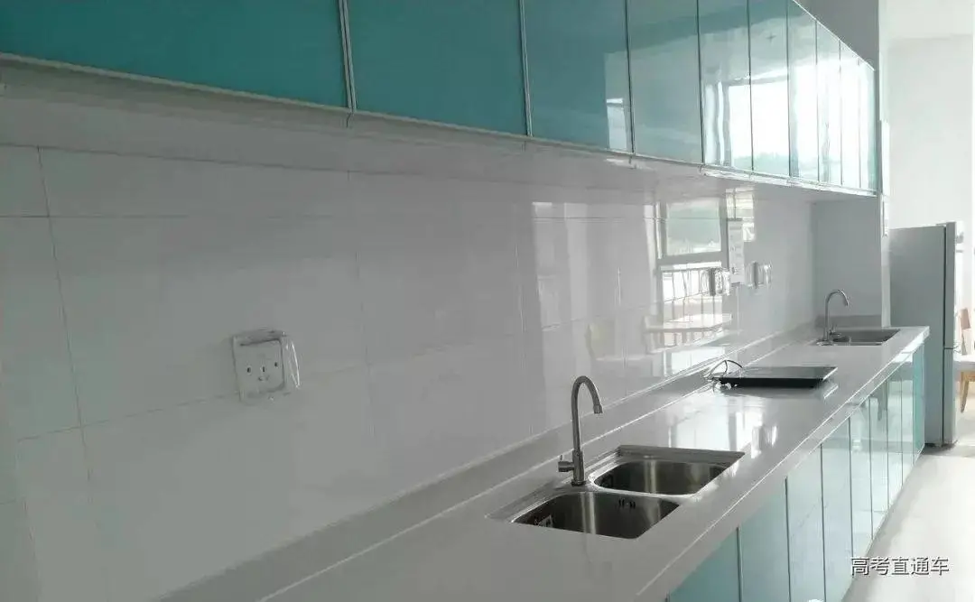 毫不夸张！国内这35所大学宿舍堪比星级酒店