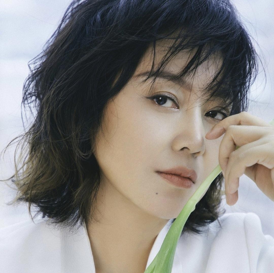 越老越有魅力的女明星，我只服这12位！连鱼尾纹都充满着女人味