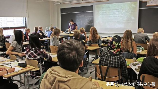 新手做自媒体如何快速增加收益？附详细教程