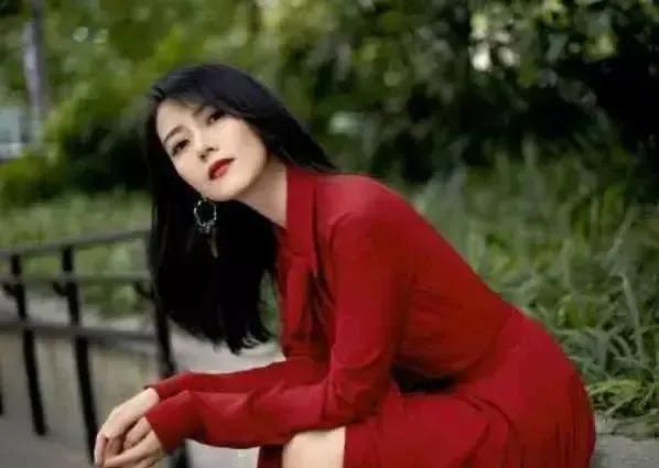 高圆圆、古力娜扎、蔡文静美图大赏，微微一笑很倾城