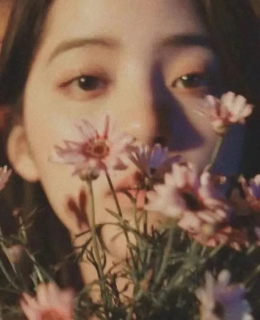 刘亦菲罕见自拍营业？拍得不错下次不准再拍了