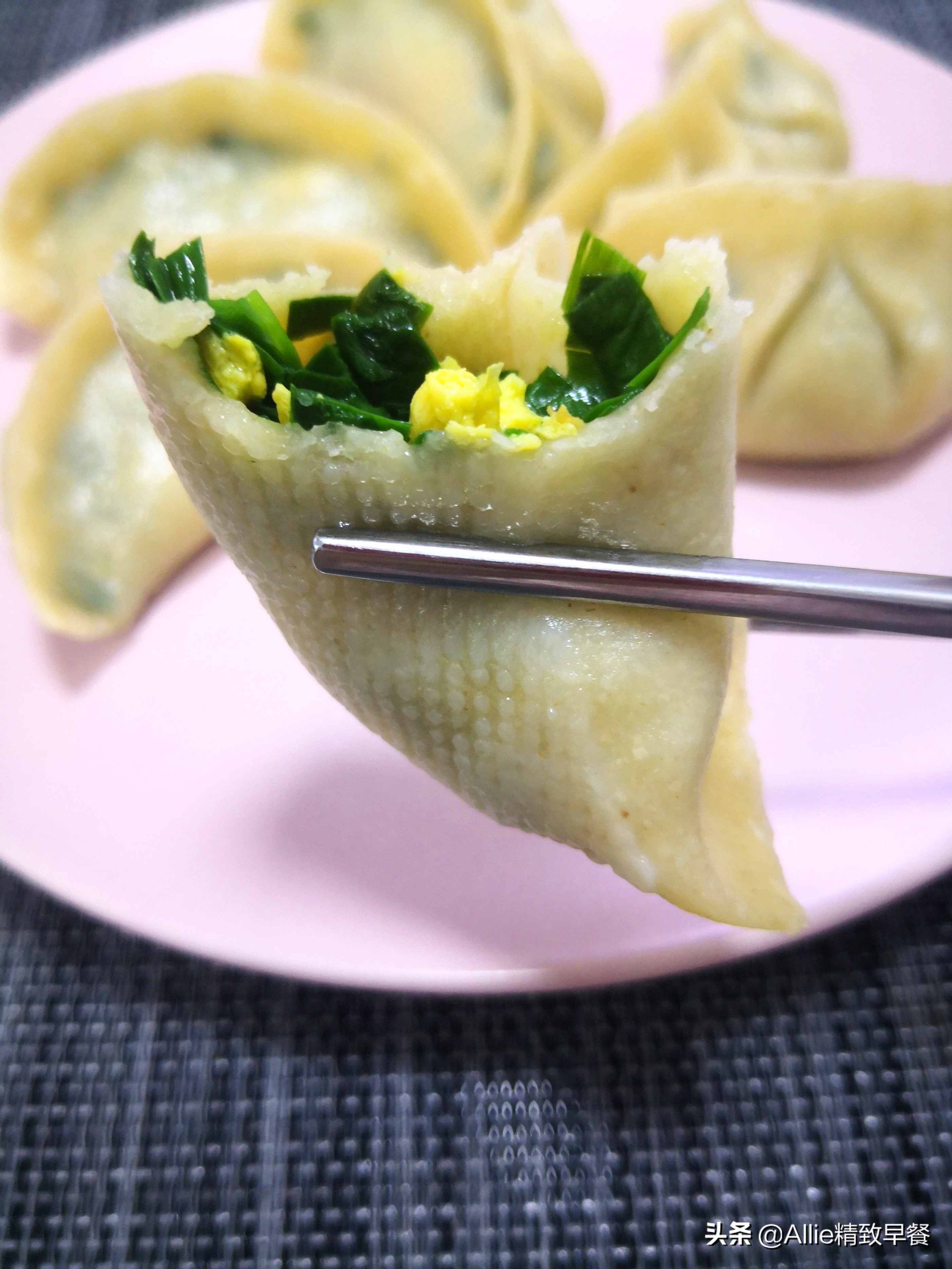 莜面饺子的面怎么和面（这样和面不开裂皮软劲道）