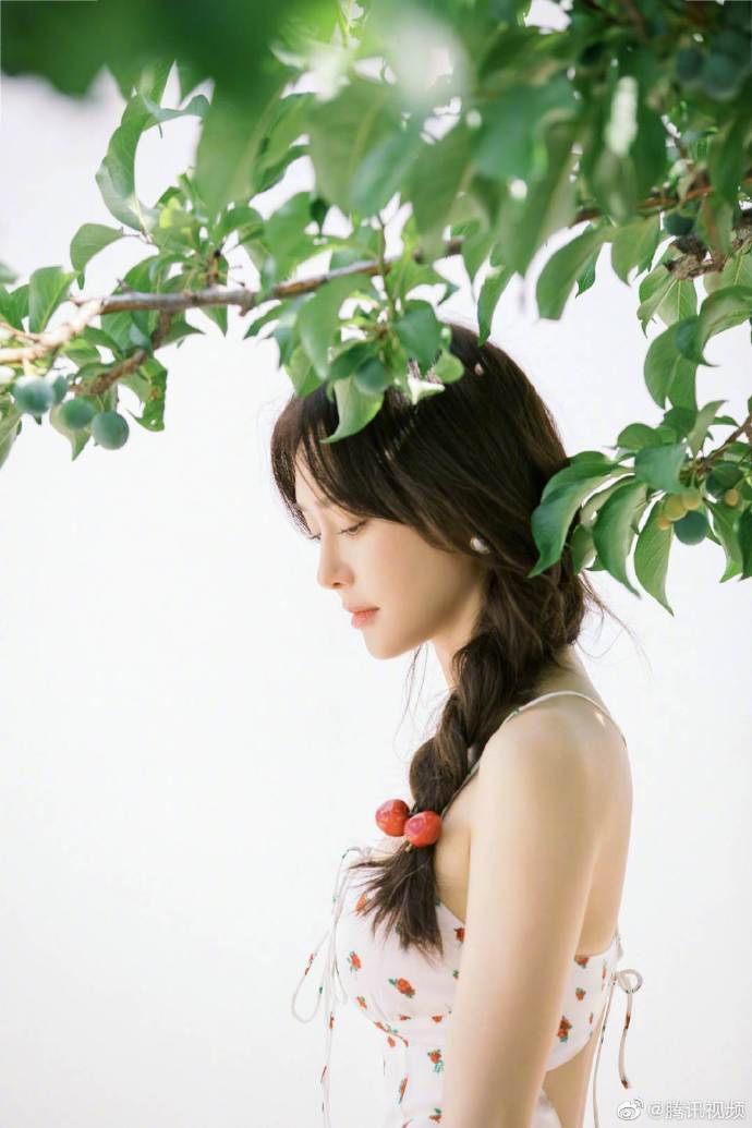 7.17美图：秦岚 任豪 肖战 檀健次 罗云熙 龚俊 张予曦 唐嫣 李易峰 王俊凯