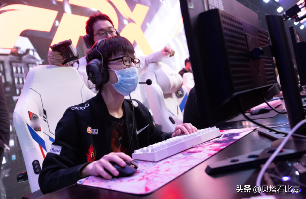 Gori直播解释抢5杀事件！没听懂队友在说什么，已经向小老虎道歉