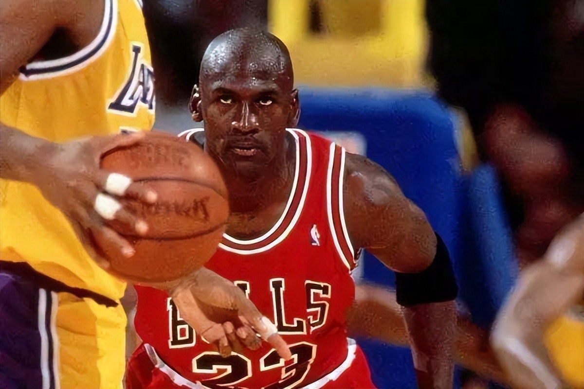 nba為什么叫dopy（NBA五種攻防一體類型的球員，誰(shuí)才是攻防一體的終極定義？）