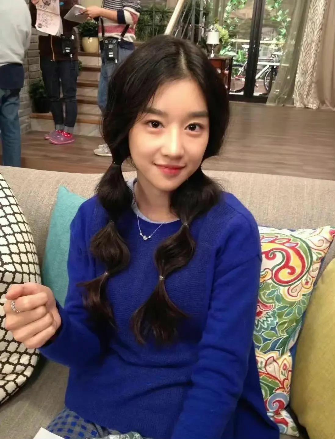 徐睿知 ​​​少女时期美照