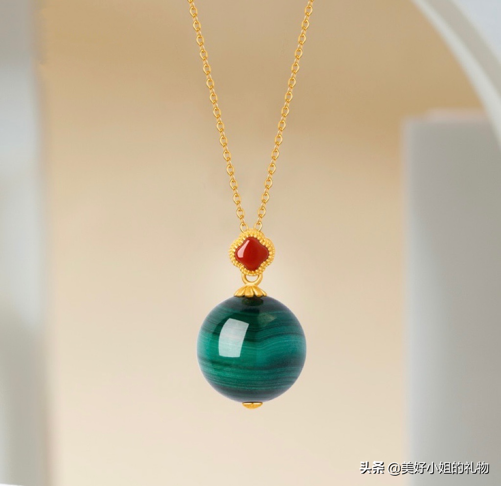 母亲节礼物系列I 细数我私藏的宝藏首饰，千元不到让妈妈闪耀起来