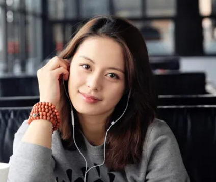 王力可：长得像宁静，却比李一桐、景甜还难捧，演41次女主都不红