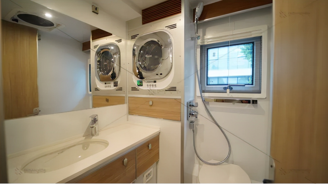 硬核流浪、逐光前行——国产4×4越野房车居住篇