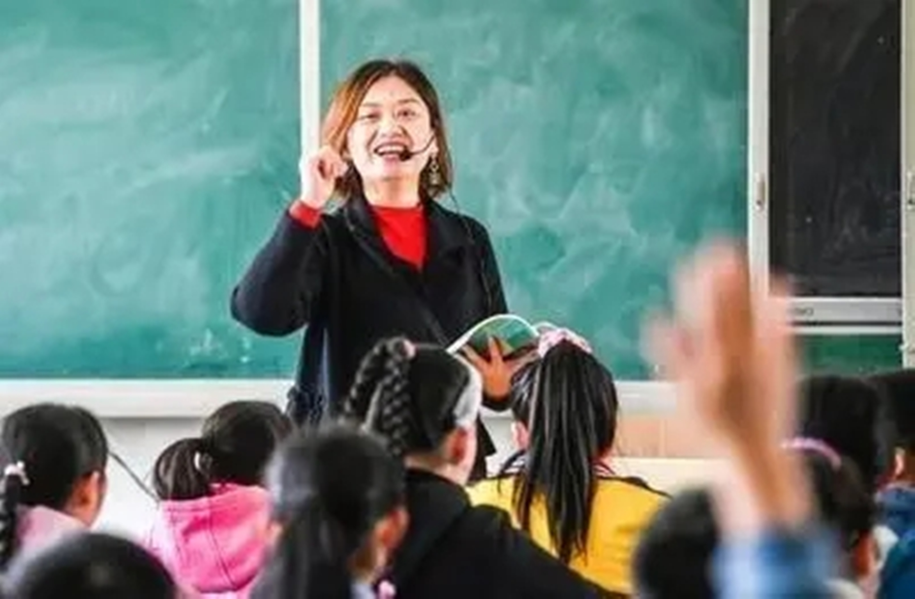 中国互联网之父，被誉为中国上网第一人，今天能上网全要感谢他