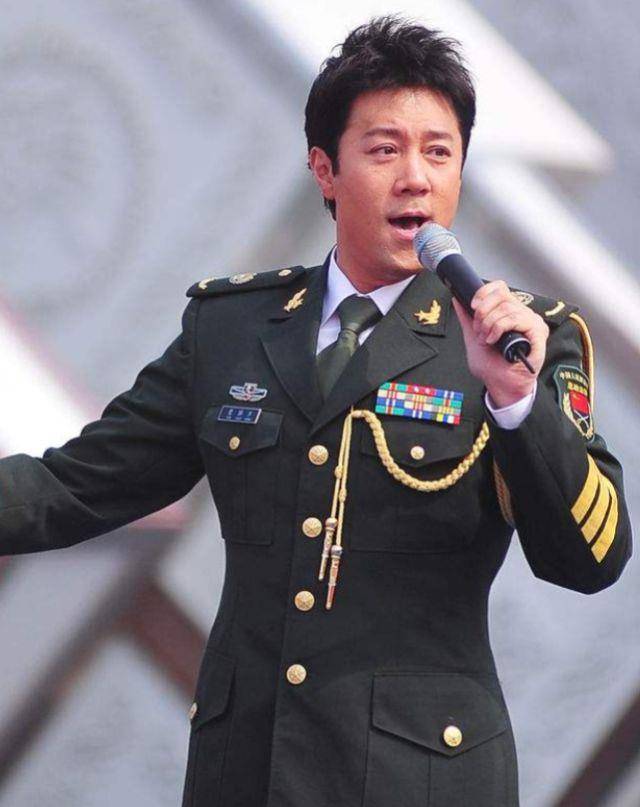 德不配位!应被开除军籍的4位明星,诈捐,穿和服一个比一个丢脸