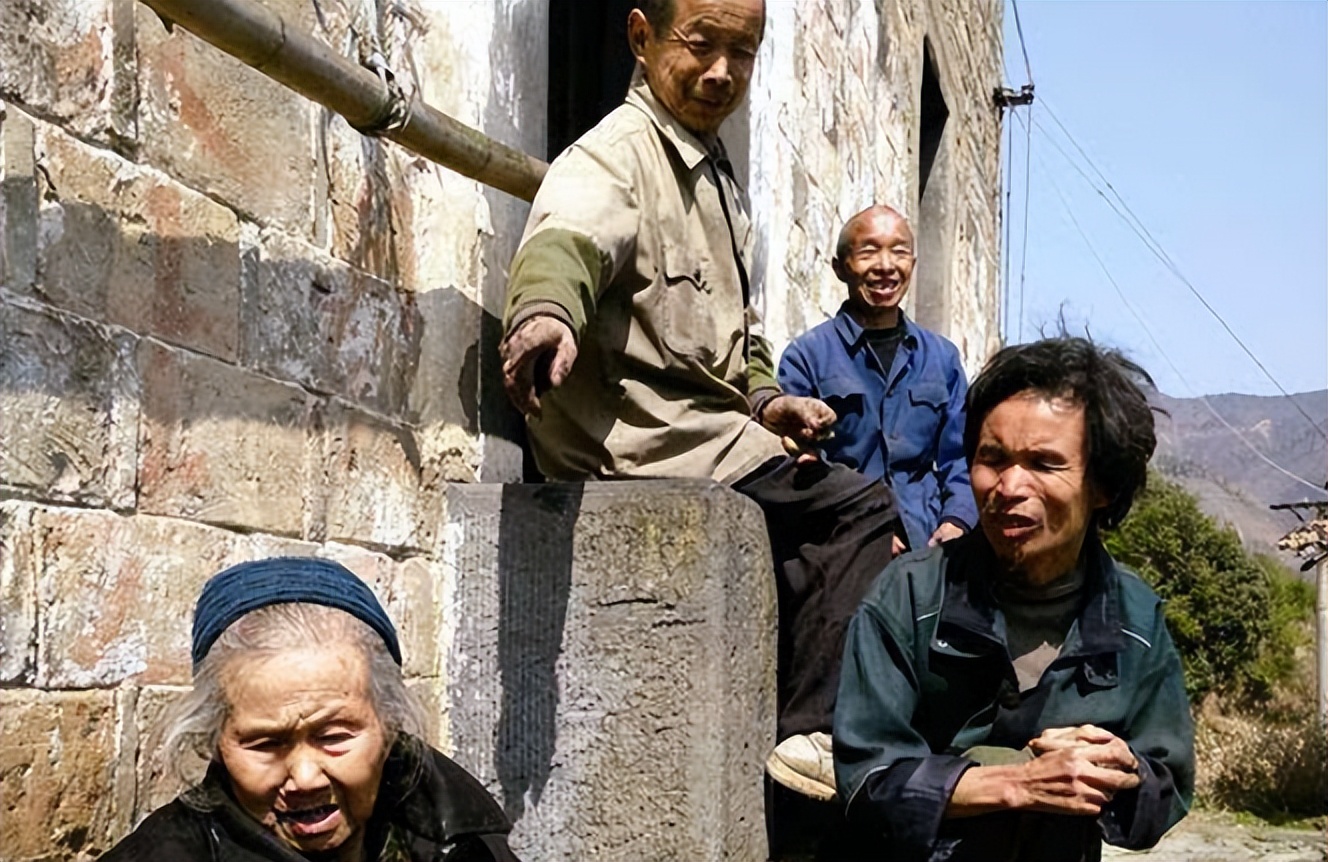 湖北一92岁母亲，怕三个瘫痪儿子挨饿，临终前拼命攒下1000斤粮食