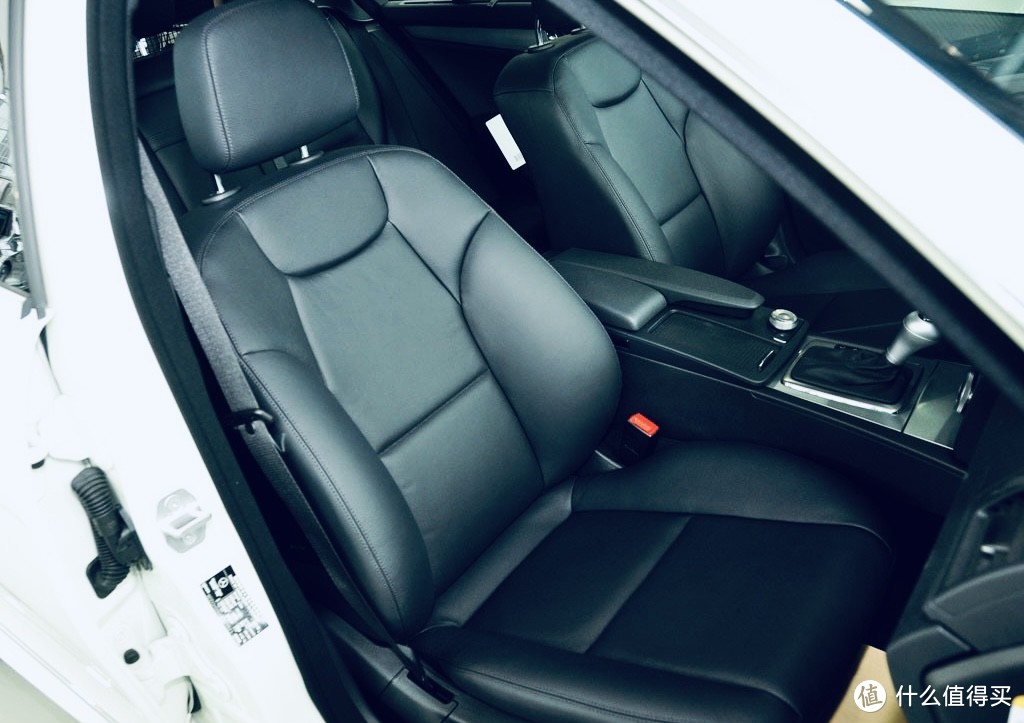 自吸+3.0 V6+后驱+旅行版+原装进口Mercedes，客官还要来点啥？