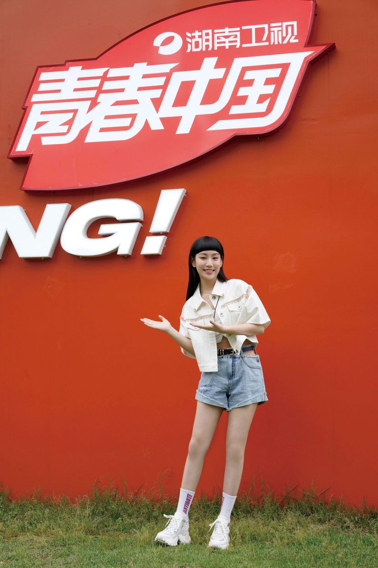 微博粉丝激增获力捧进军内地炎明熹爆红的5大理由