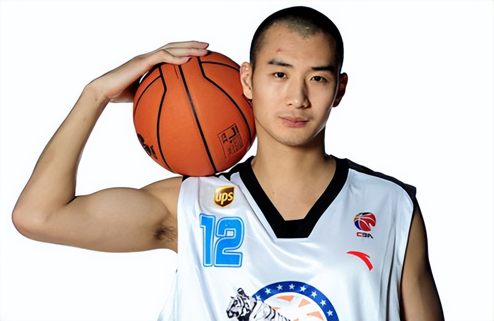 薛玉洋為什么去nba（NBA365天365星-薛玉洋）