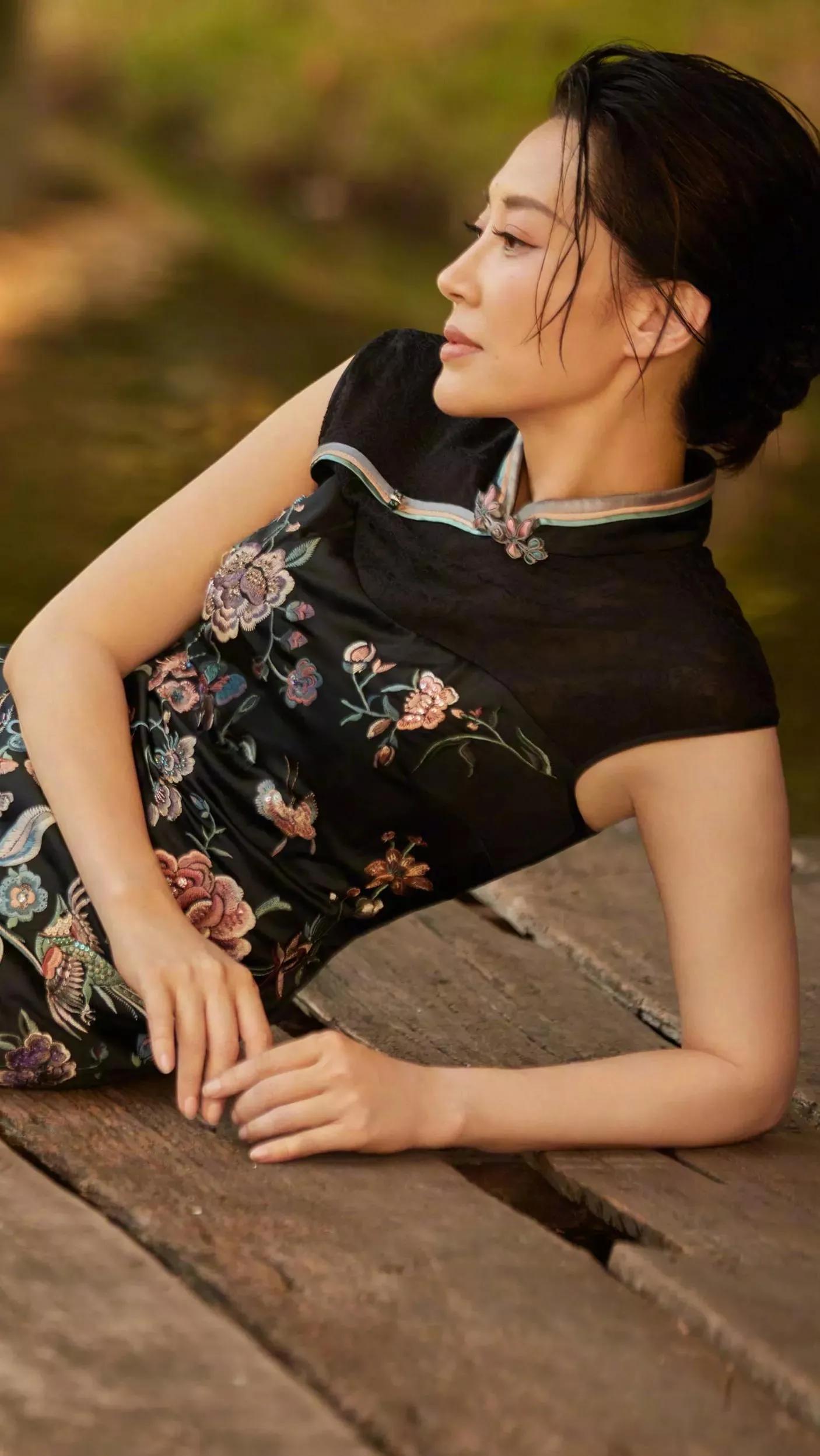 许晴照片短发著名演员许晴照片