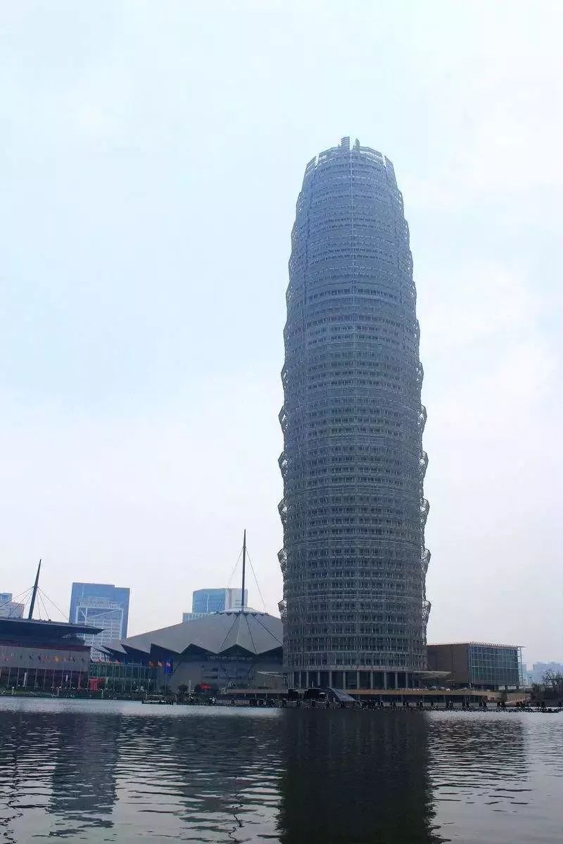 2021年中国十大丑陋建筑来了，到底谁最丑？