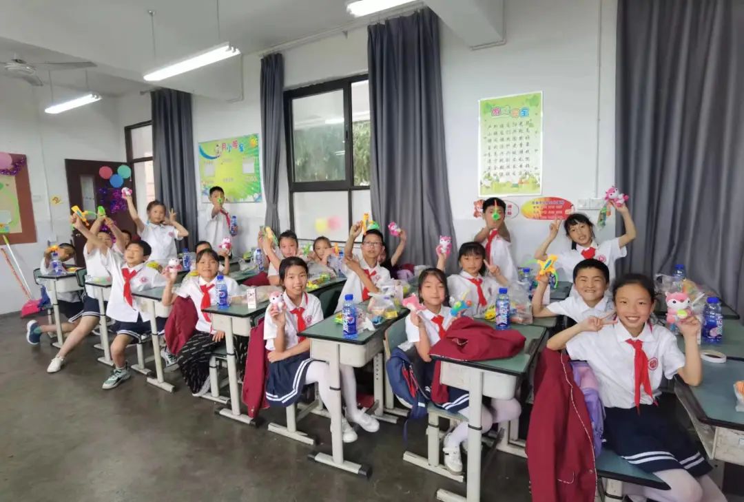四川天府新区合江小学热烈庆祝“六一”国际儿童节