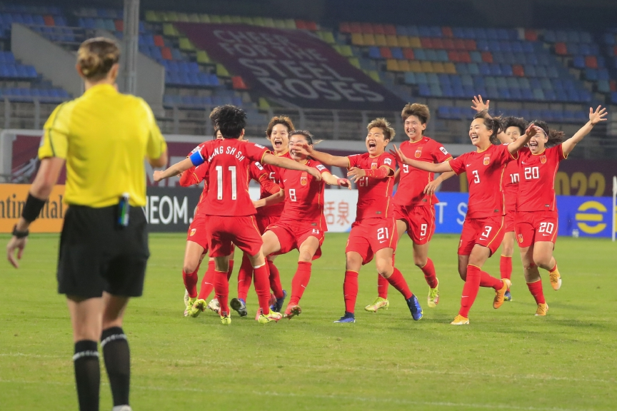 韩女足被绝杀后懵圈（5-0！张琳艳王者归来，89分钟轰无解世界波，草蜢俱乐部发文盛赞）