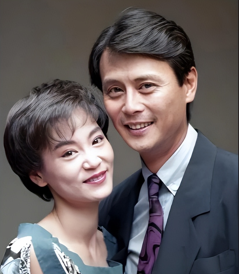 但没想到刘德凯在发过拍摄《一帘幽梦》时喜欢上了一个法国姑娘安琪