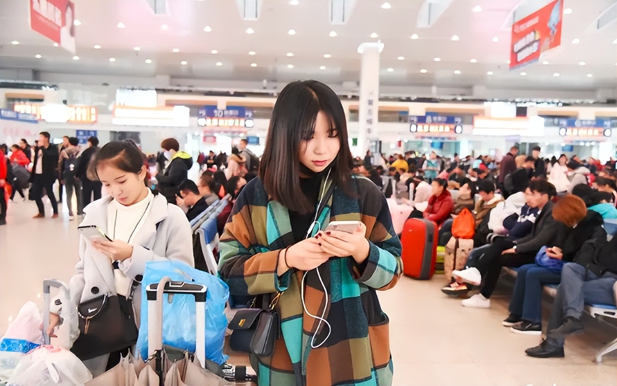 寒假刚结束暑假就来了，个别高校下发通知，大学生将迎来超长暑假