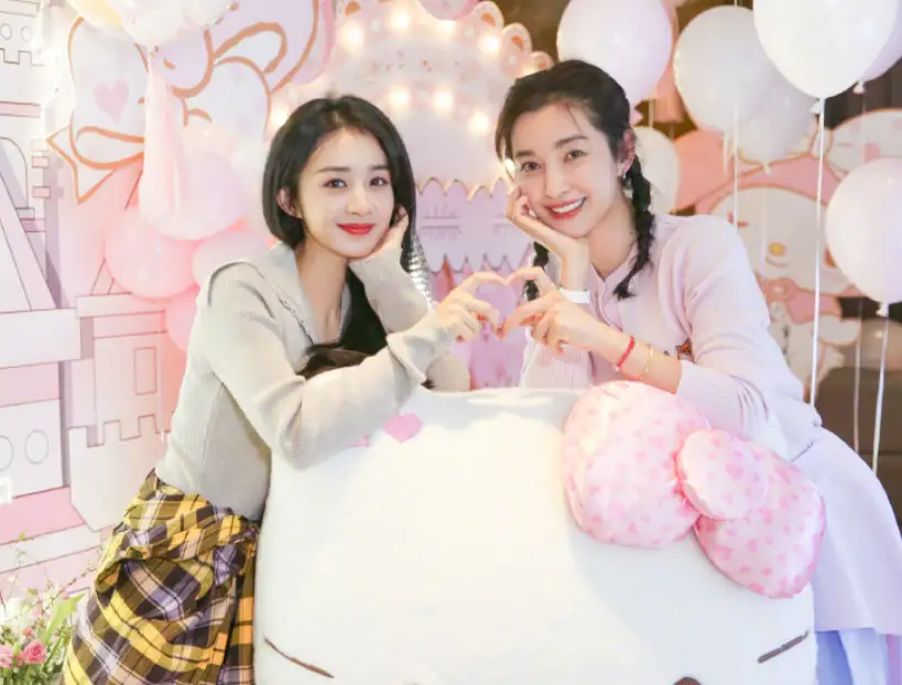 赵丽颖冯绍峰被曝有望再续前缘，李冰冰牵线拍新片，女方拒绝复合