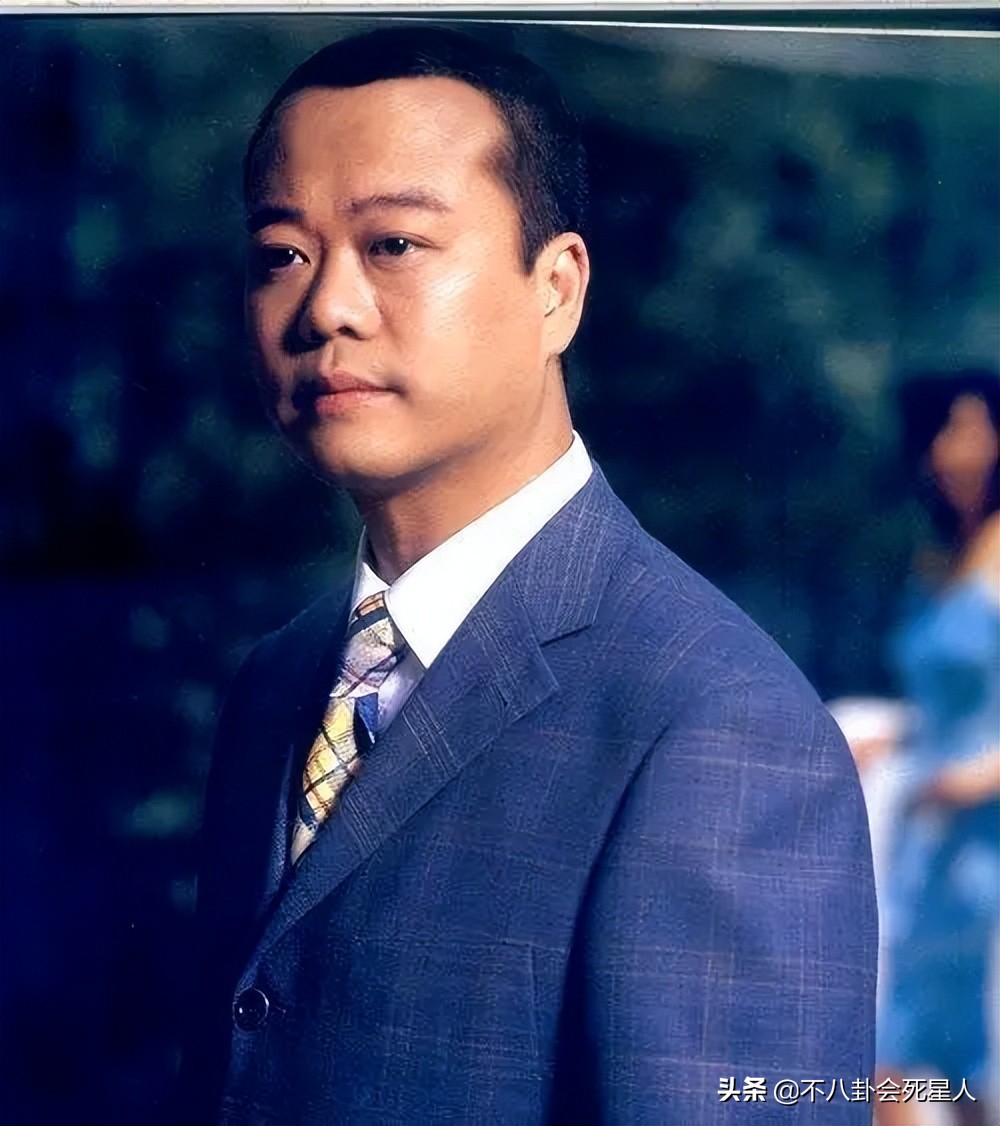 明明长得不帅，却吸引力爆棚，这5位男演员证明“丑男也有春天”